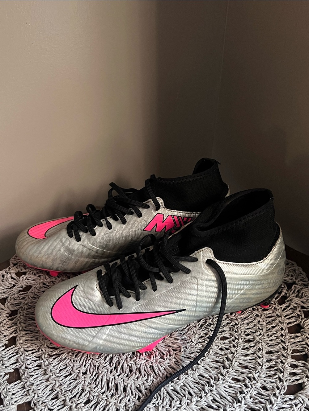 Nike Superfly Mercurial Silver & Hot Pink Soccer Cleats field hockey